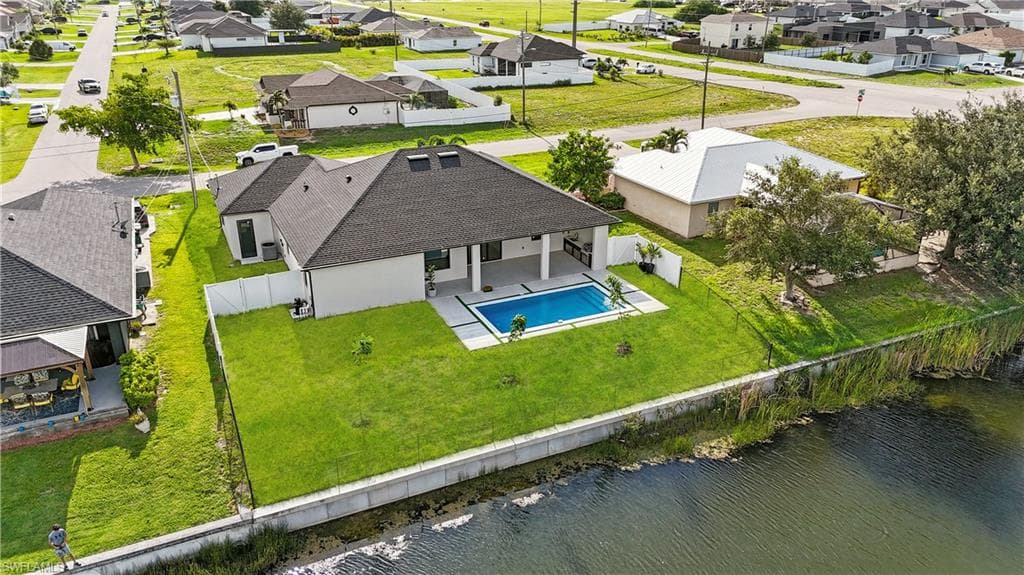 9 14th Ave, Cape Coral, FL 33991-35