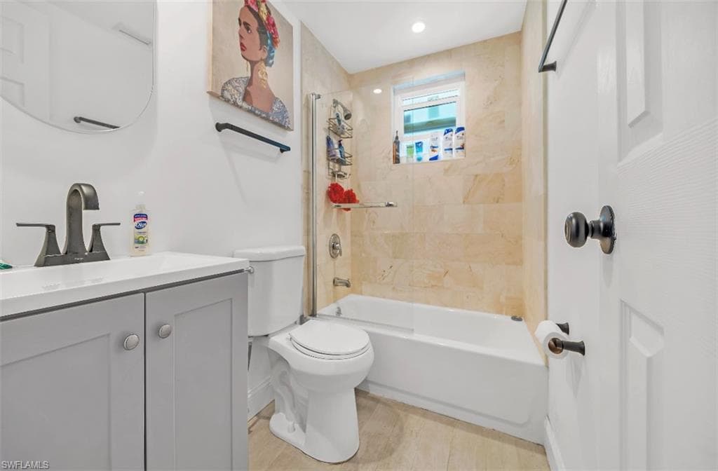 27237 Rio Vista Circle, Bonita Springs, FL 34135-31