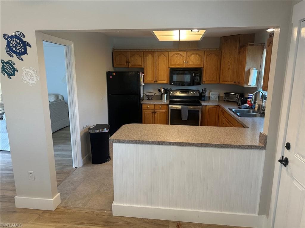 120 Bay Mar Dr, Fort Myers Beach, FL 33931-10