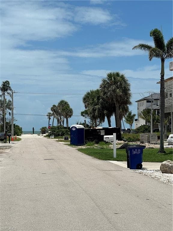 120 Bay Mar Dr, Fort Myers Beach, FL 33931-5