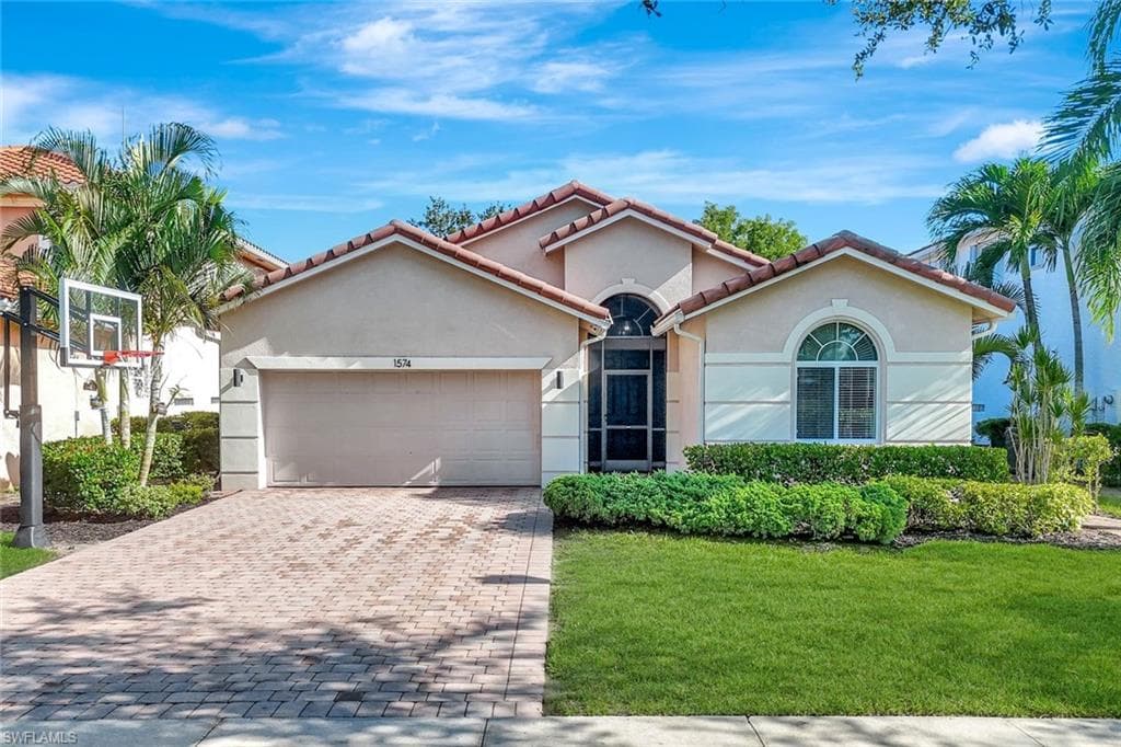 1574 Double Eagle Trl, Naples, FL 34120-3
