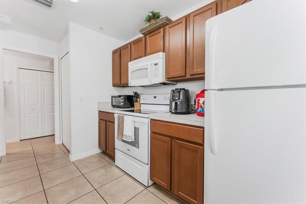 9101 Gervais Cir 1702, Naples, FL 34120-11