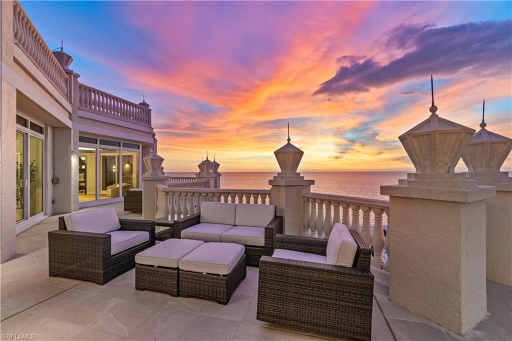 4021 Gulf Shore Blvd N 14, Naples, FL 34103-1