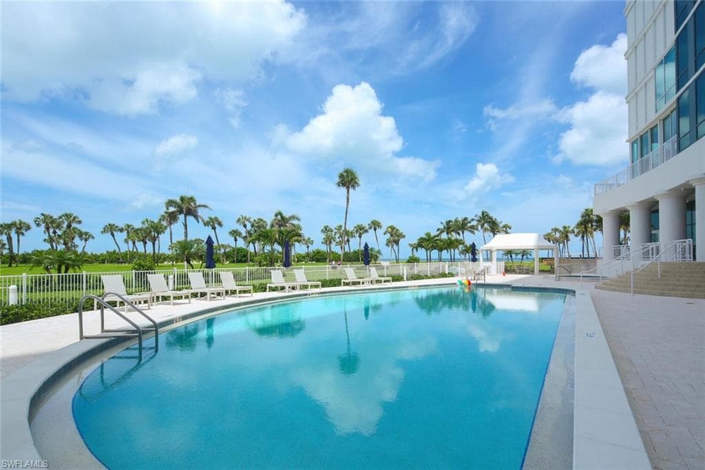 3991 Gulf Shore Blvd N 904, Naples, FL 34103-25