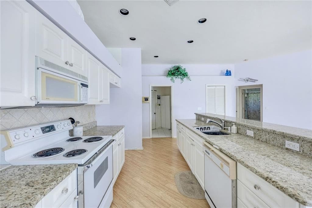 24949 Bay Cedar Dr, Bonita Springs, FL 34134-9