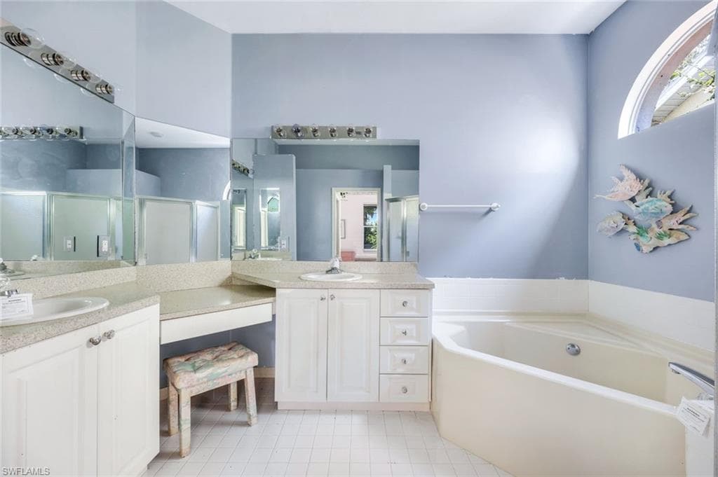24949 Bay Cedar Dr, Bonita Springs, FL 34134-15