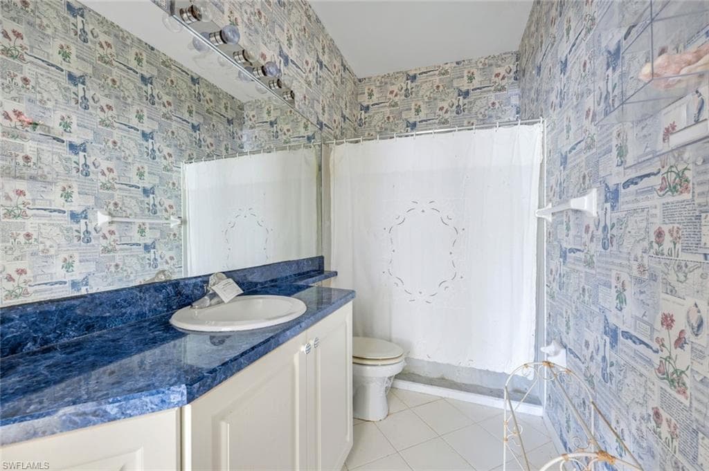 24949 Bay Cedar Dr, Bonita Springs, FL 34134-23