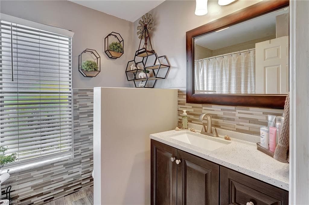 116 Quail Hollow Ct, Naples, FL 34113-13