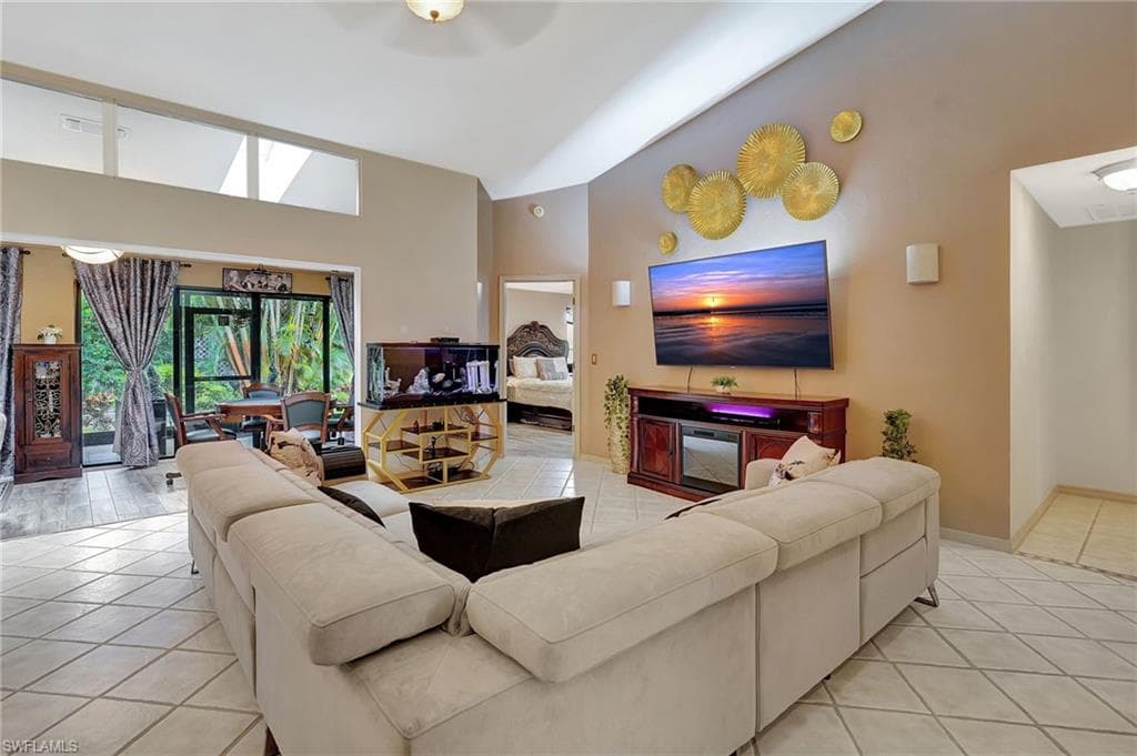 116 Quail Hollow Ct, Naples, FL 34113-5