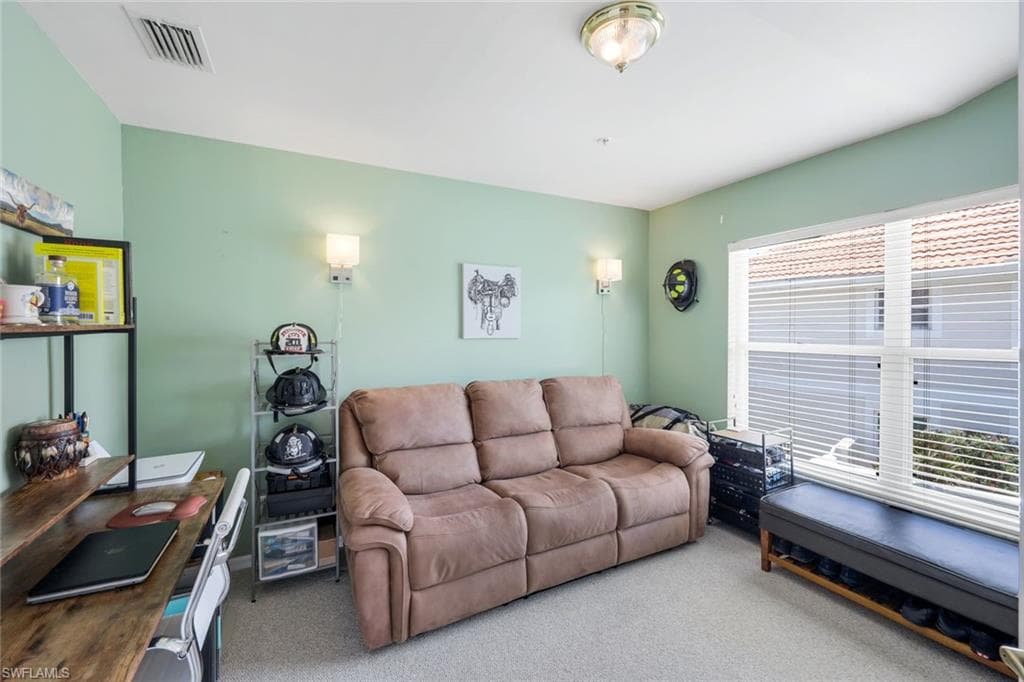 5040 Cedar Springs Dr 201, Naples, FL 34110-21