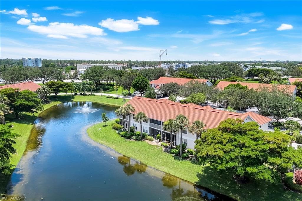 5040 Cedar Springs Dr 201, Naples, FL 34110-26