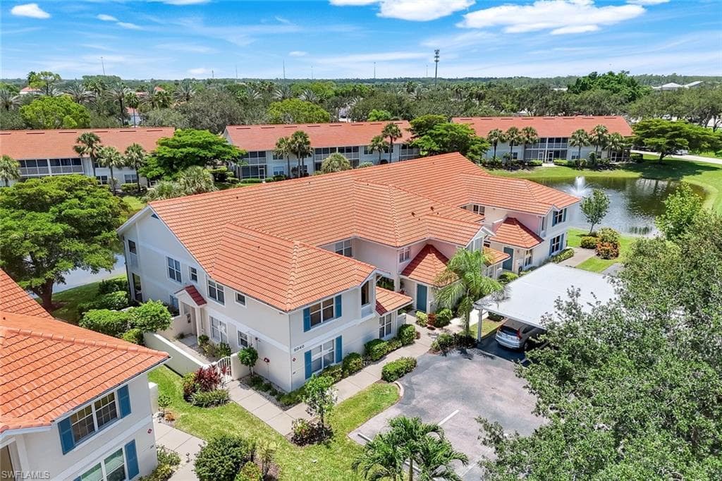 5040 Cedar Springs Dr 201, Naples, FL 34110-28