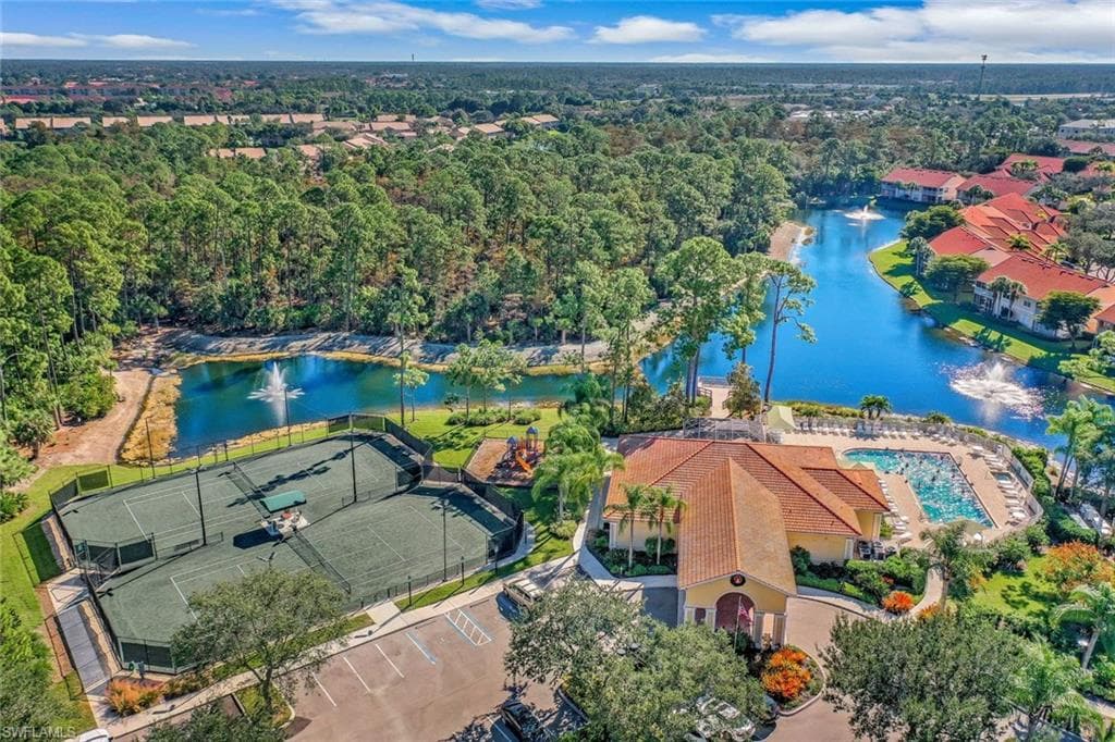 5040 Cedar Springs Dr 201, Naples, FL 34110-36