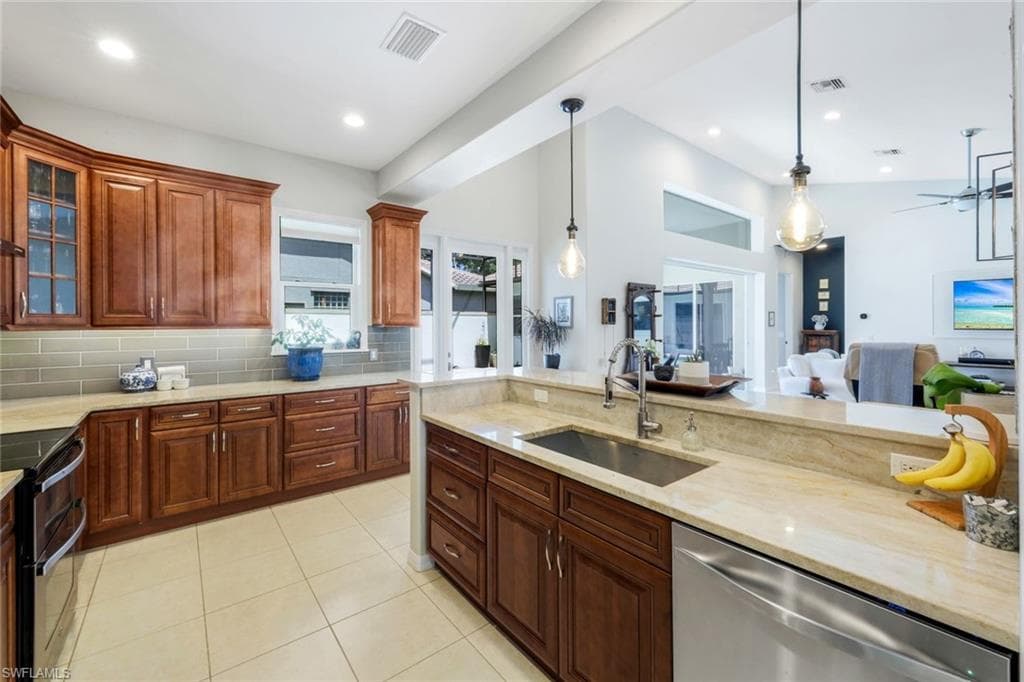 4333 Mistlethrush Ln, Naples, FL 34119-10
