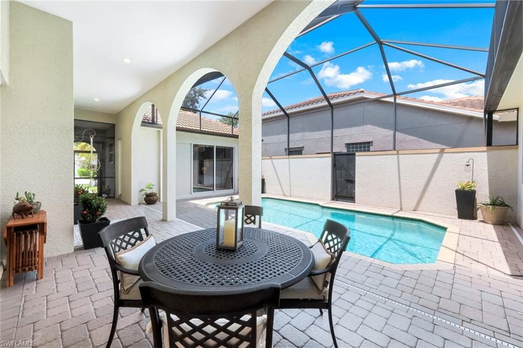4333 Mistlethrush Ln, Naples, FL 34119-25