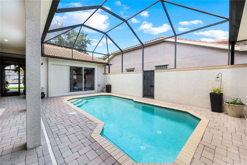 4333 Mistlethrush Ln, Naples, FL 34119-29
