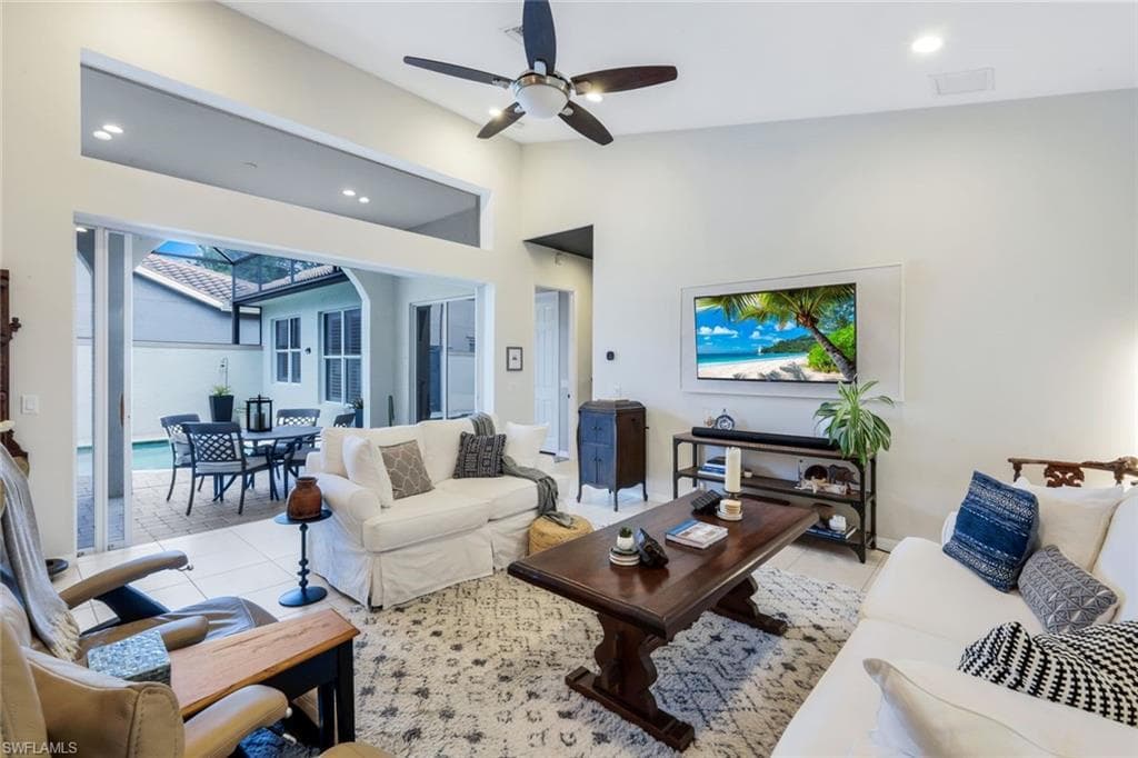 4333 Mistlethrush Ln, Naples, FL 34119-5