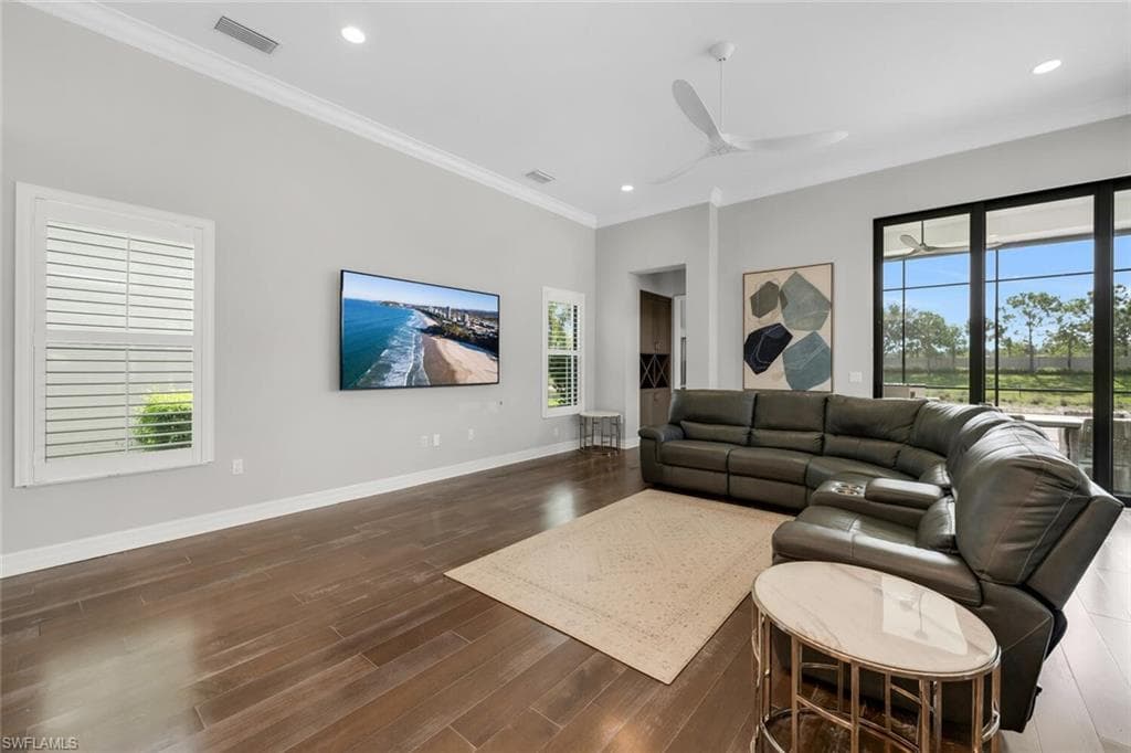 4406 Caldera Cir, Naples, FL 34119-10