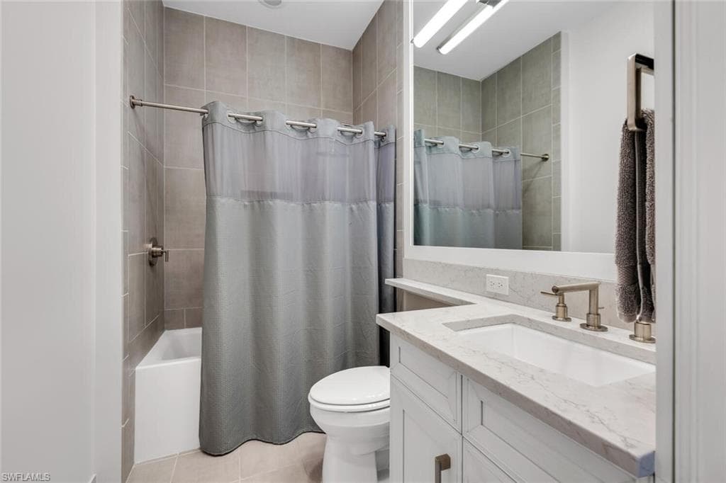 4406 Caldera Cir, Naples, FL 34119-14