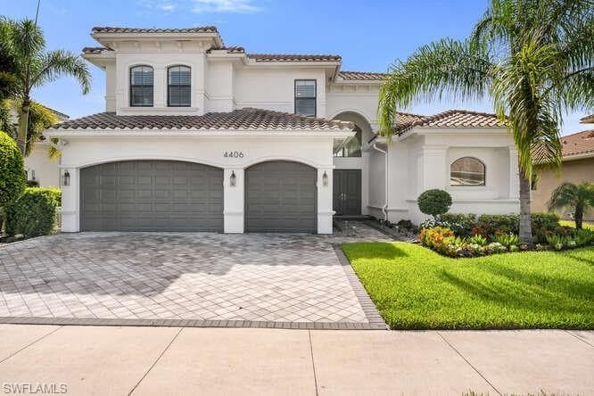 4406 Caldera Cir, Naples, FL 34119-2