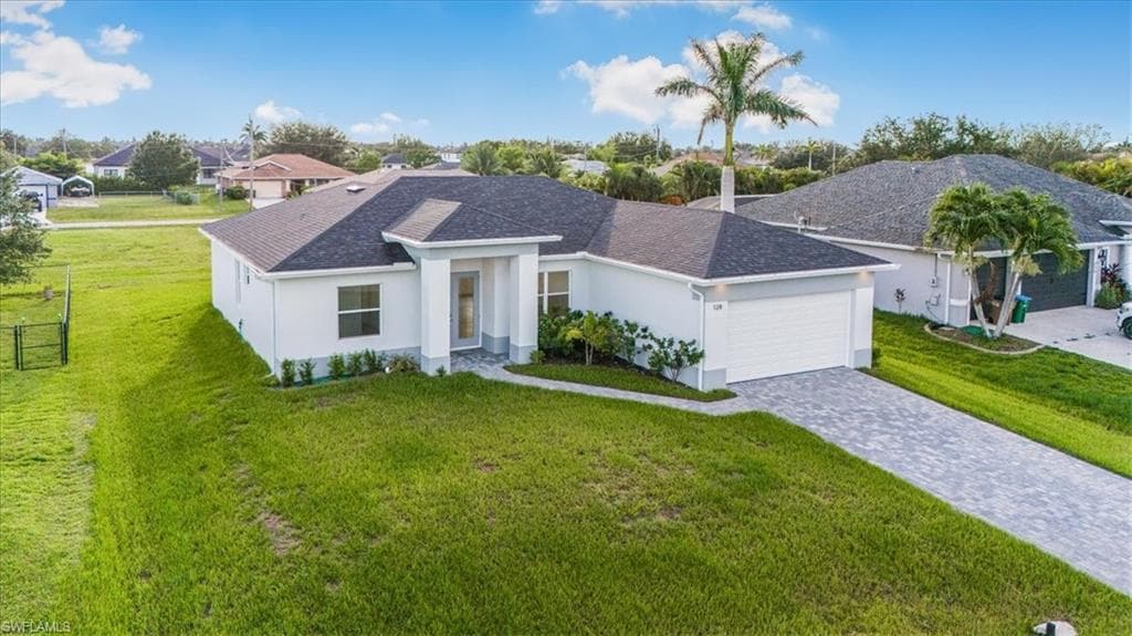 128 26th Pl, Cape Coral, FL 33993-9
