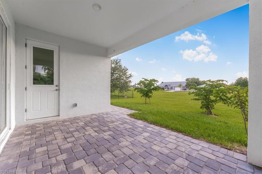 128 26th Pl, Cape Coral, FL 33993-34