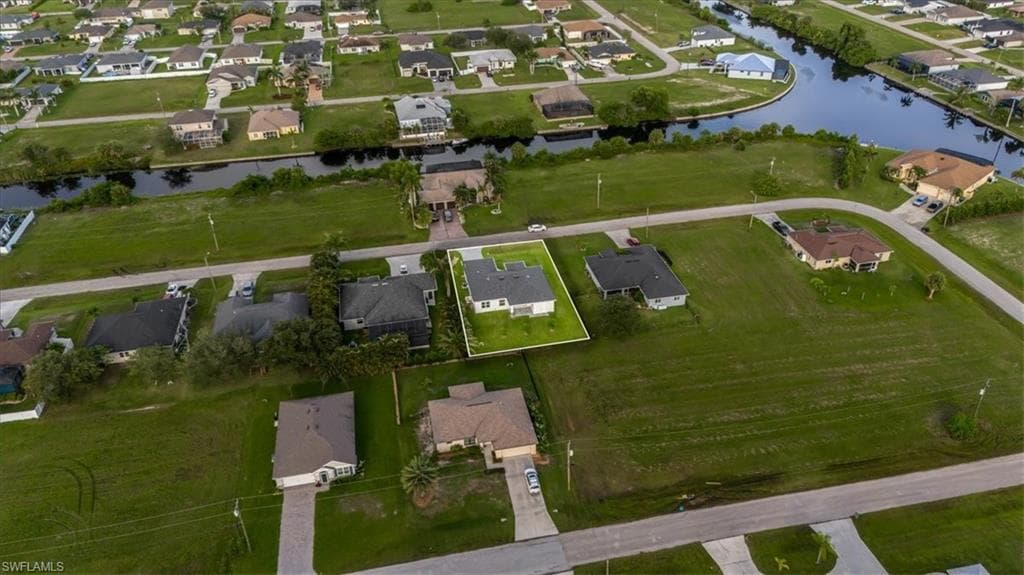 128 26th Pl, Cape Coral, FL 33993-36