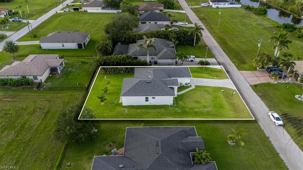 128 26th Pl, Cape Coral, FL 33993-39