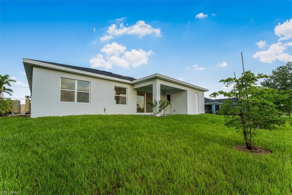 128 26th Pl, Cape Coral, FL 33993-41