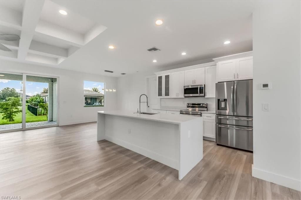 128 26th Pl, Cape Coral, FL 33993-8