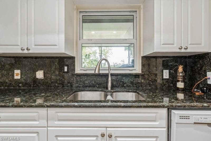 8091 San Carlos Blvd, Fort Myers, FL 33967-13
