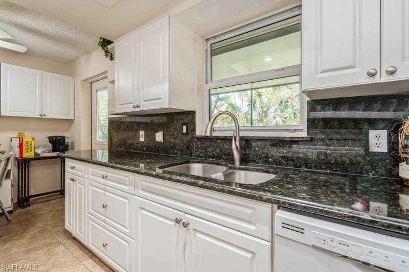 8091 San Carlos Blvd, Fort Myers, FL 33967-15