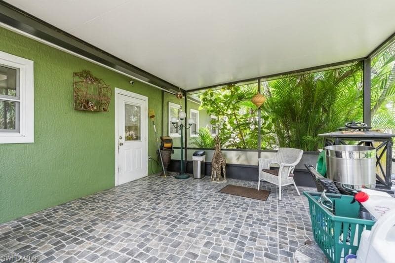 8091 San Carlos Blvd, Fort Myers, FL 33967-33