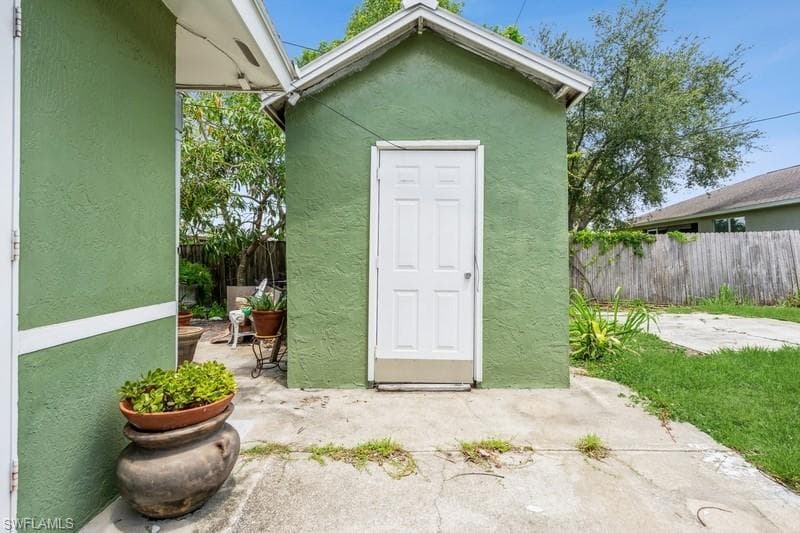 8091 San Carlos Blvd, Fort Myers, FL 33967-7