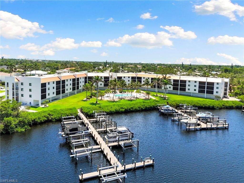 226 3rd St 311, Bonita Springs, FL 34134-41