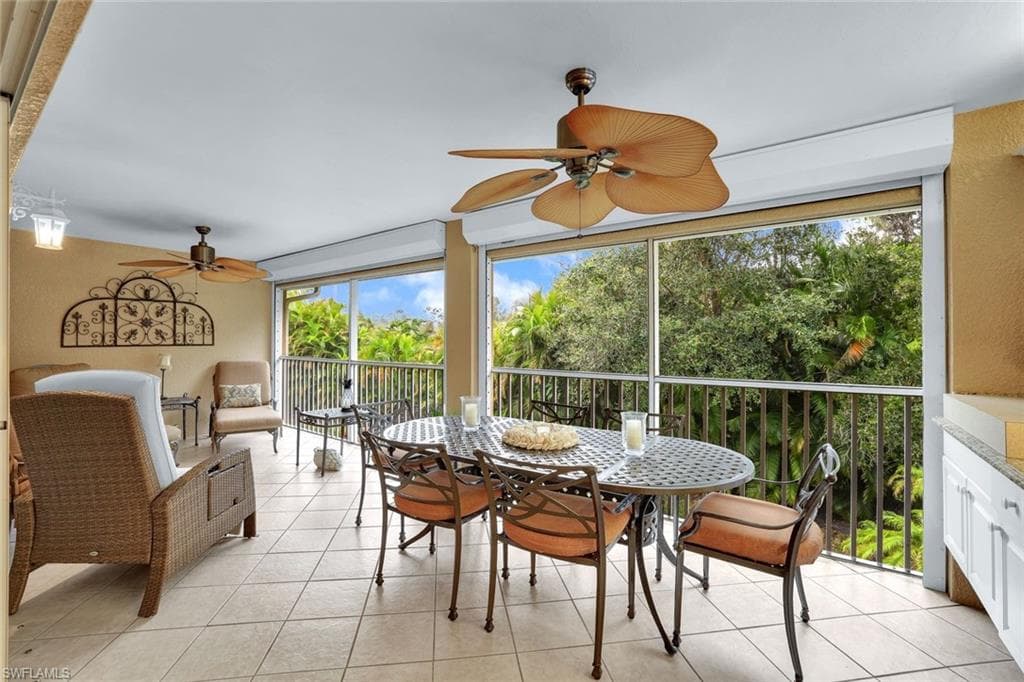 2360 Hidden Lake Ct 8410, Naples, FL 34112-20