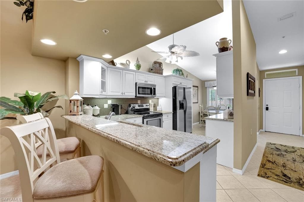 2360 Hidden Lake Ct 8410, Naples, FL 34112-4