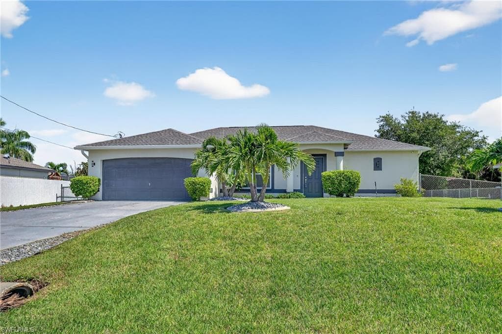 1905 11th St, Cape Coral, FL 33991-11