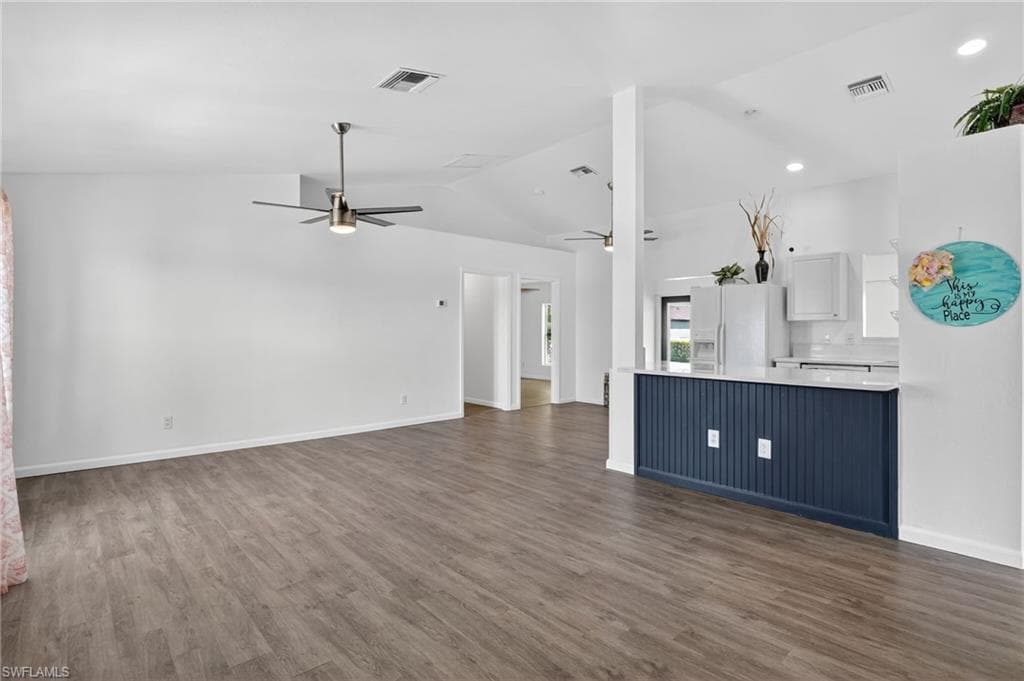 1905 11th St, Cape Coral, FL 33991-14