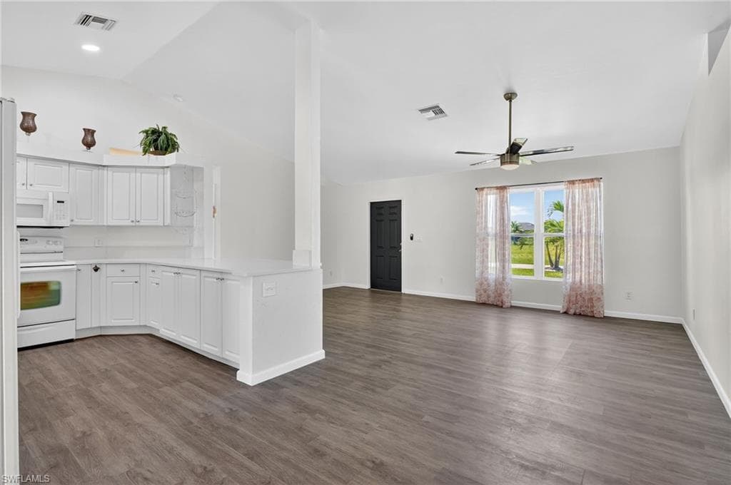 1905 11th St, Cape Coral, FL 33991-16