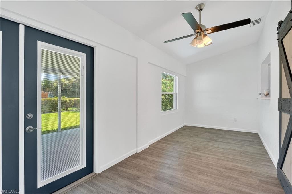 1905 11th St, Cape Coral, FL 33991-37