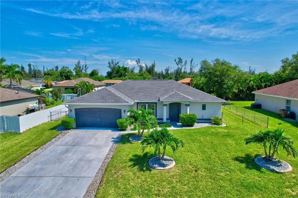 1905 11th St, Cape Coral, FL 33991-44