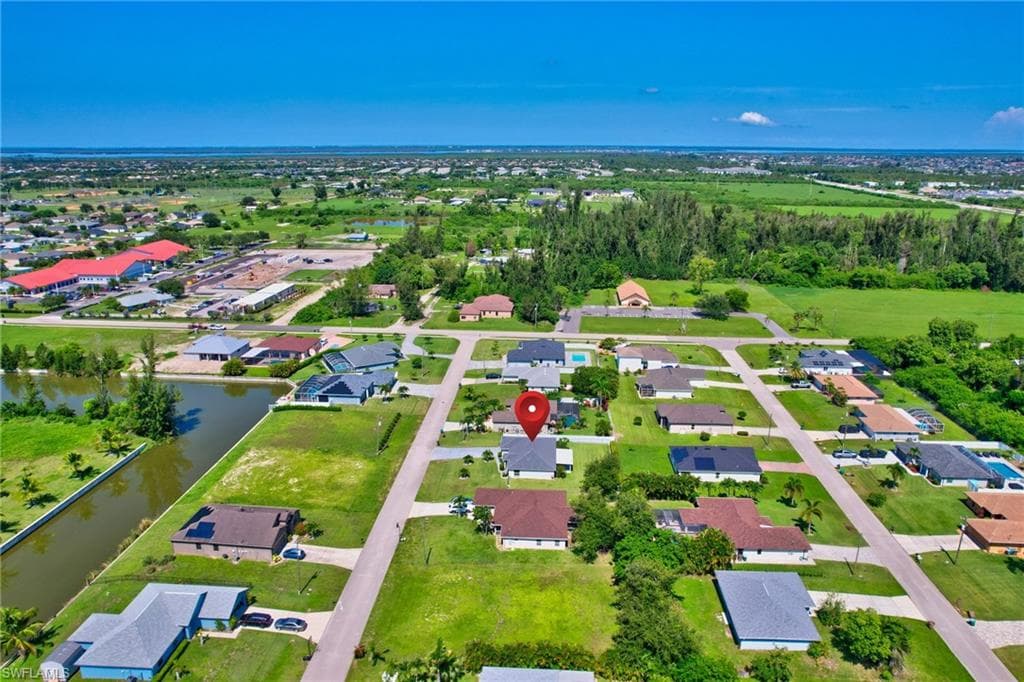 1905 11th St, Cape Coral, FL 33991-48
