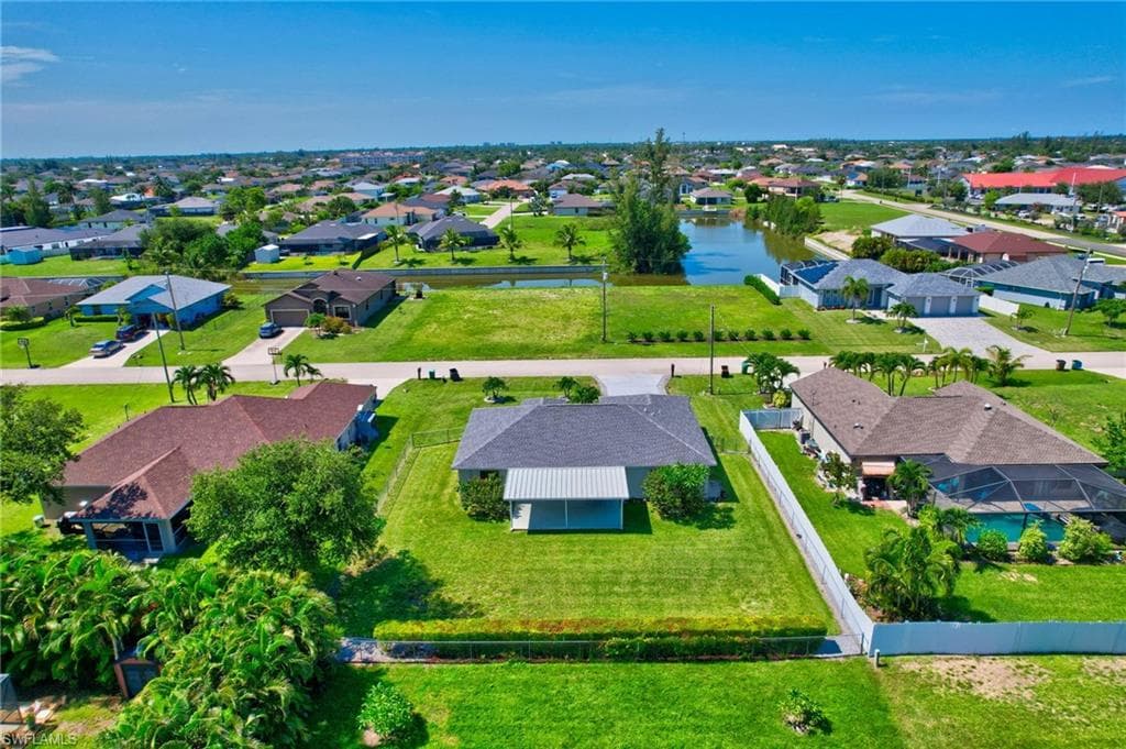 1905 11th St, Cape Coral, FL 33991-49