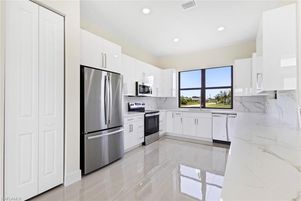 3104 Donald Ave S, Lehigh Acres, FL 33976-11