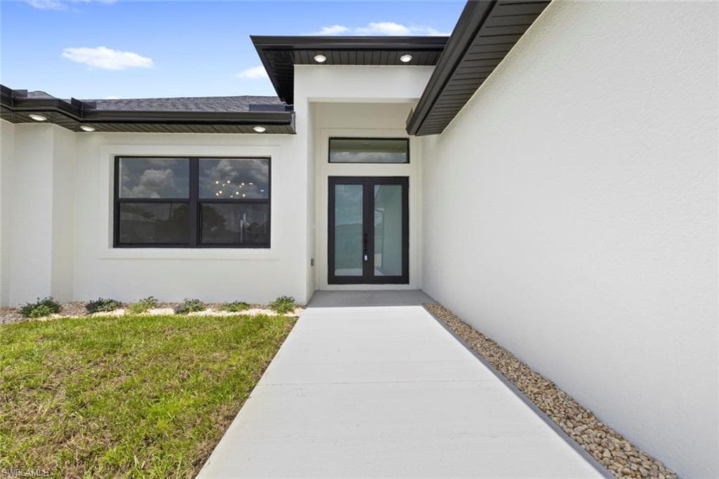 3104 Donald Ave S, Lehigh Acres, FL 33976-4