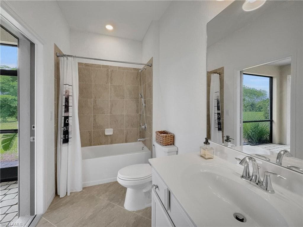 14402 Vindel Cir, Fort Myers, FL 33905-21