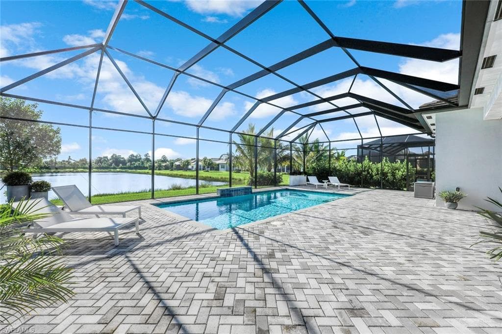 12092 Eucalyptus Way, Naples, FL 34120-8