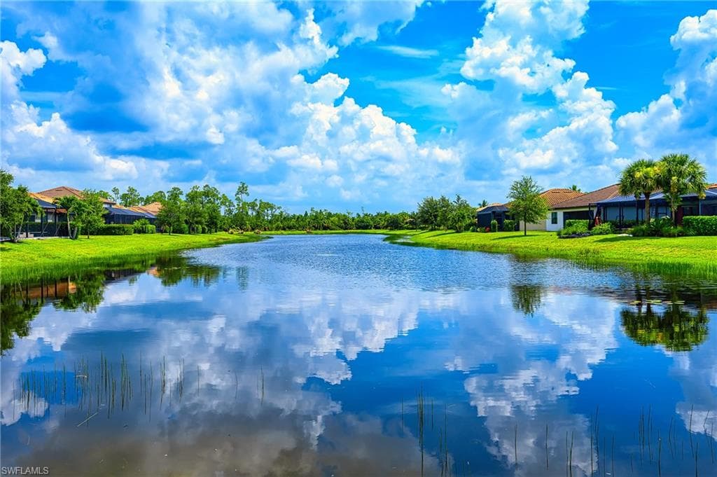 4604 Abaca Cir, Naples, FL 34119-9