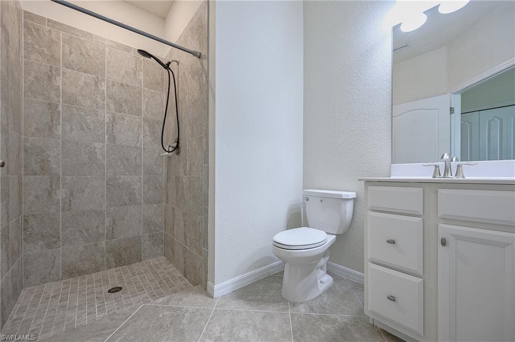 4604 Abaca Cir, Naples, FL 34119-22